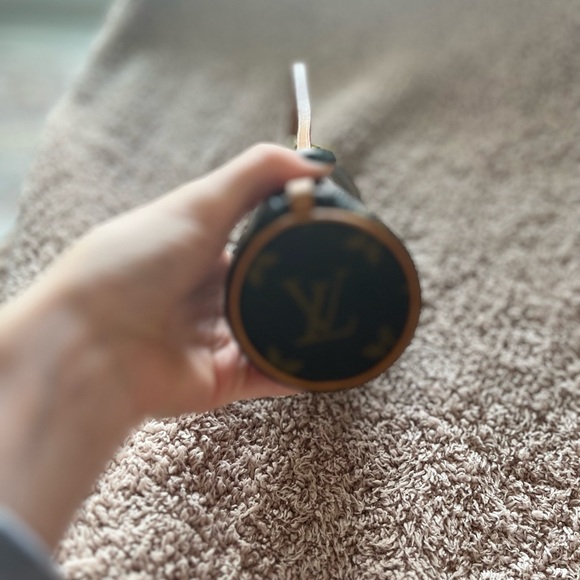 Louis Vuitton Monogram Mini Papillon Pochette - Picture 6 of 10